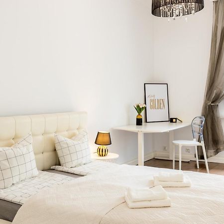 Central Warsaw Apartment - Great Location-Old Town - Podwale Екстериор снимка